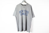 Vintage Nike Yankees New York T-Shirt XLarge gray big logo 90s baseball tee