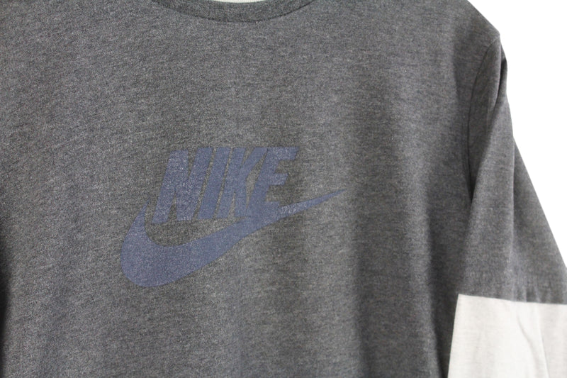 Vintage Nike Long Sleeve T-Shirt Small