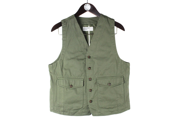 Universal Works Vest Medium green military minimalistic sleeveless jacket streetwear