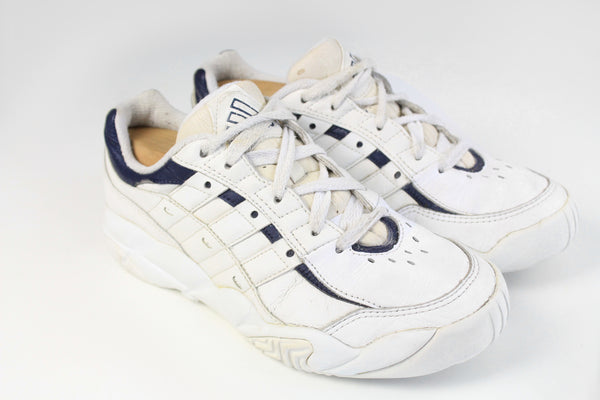 Vintage Adidas Sneakers Women's US 7 white 90s retro style trainers classic sport shoes authentic streetwear casual