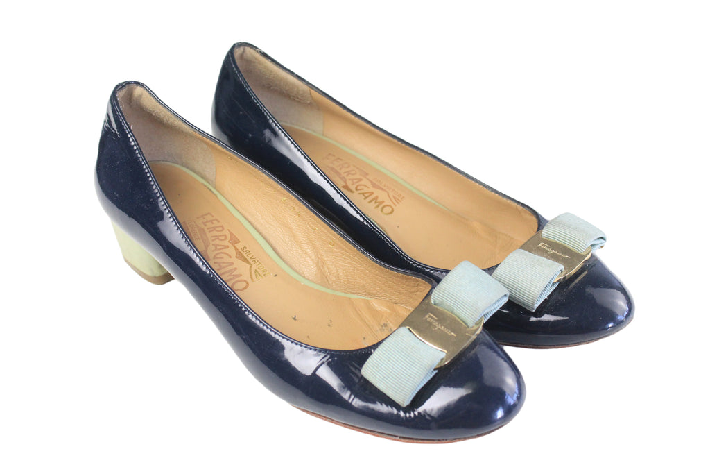 Vintage Salvatore Ferragamo Shoes Heels - 7 For Sale on 1stDibs