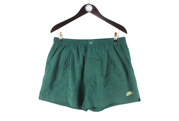 Vintage Nike Shorts Large green tennis style sport 90s shorts