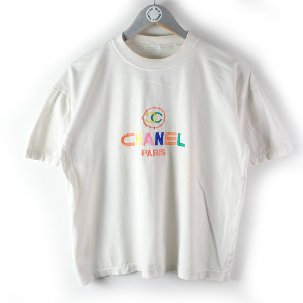 authentic Chanel Boutique PARIS T-Shirt pure white embroidered