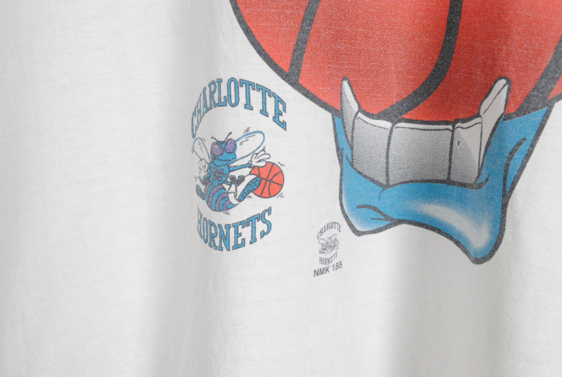 Vintage Charlotte Hornets T-Shirt Medium / Large