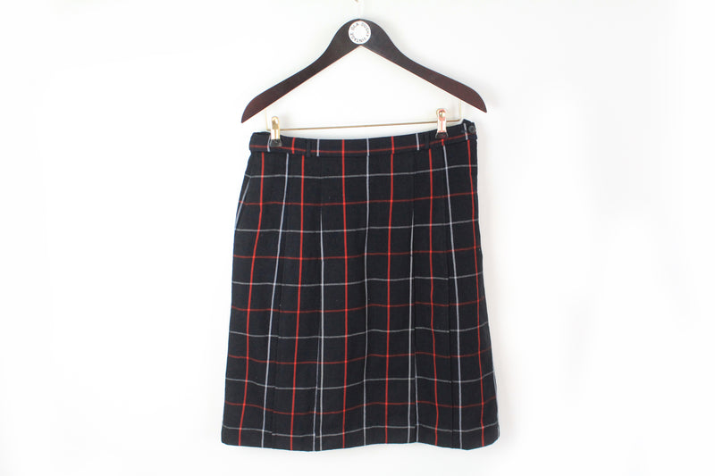 Vintage Burberrys Skirt Women's plaid pattern nova check wool made in England skirt