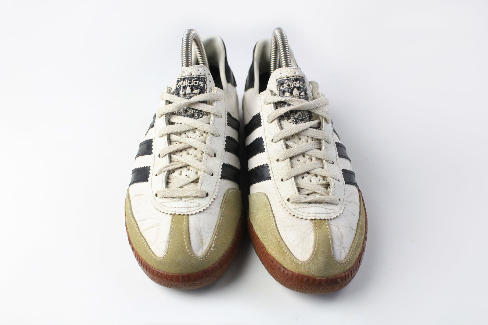 adidas gazelle silver green womens Adidas Universal Black Leather & Suede Sneakers (Size 43.5)