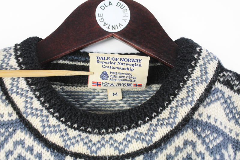 Vintage Dale of Norway Sweater Medium