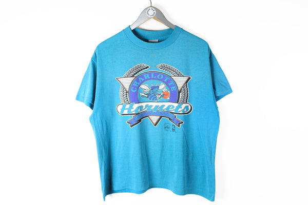 Vintage Charlotte Hornets T-Shirt Small blue 90s blue NBA cotton tee