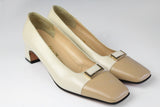 Vintage Salvatore Ferragamo Shoes Women's US 7 beige 90s retro classic luxury shoes