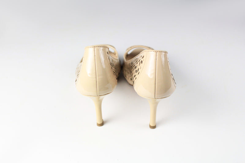 Prada Saffiano Leather Red Ivory Lip Point Toe Pumps Heels Shoes – Basha  Gold