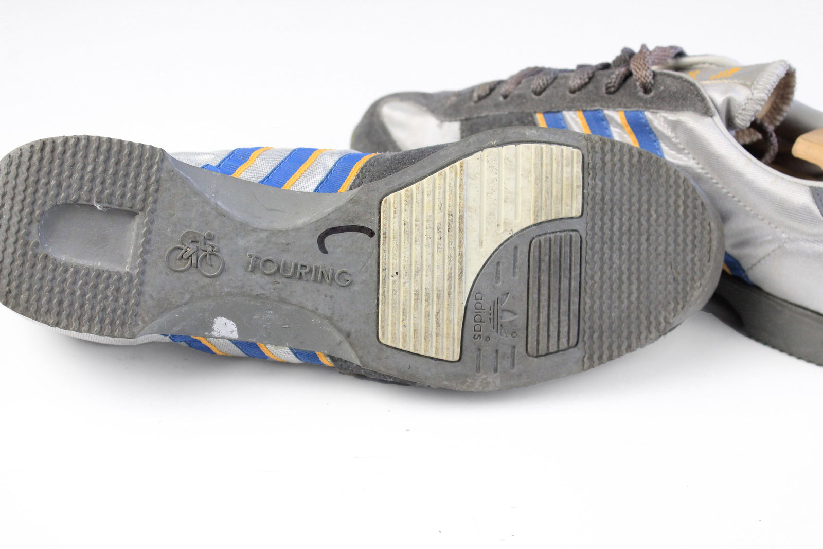 Vintage Adidas Touring Sneakers US 7.5 – dla dushy