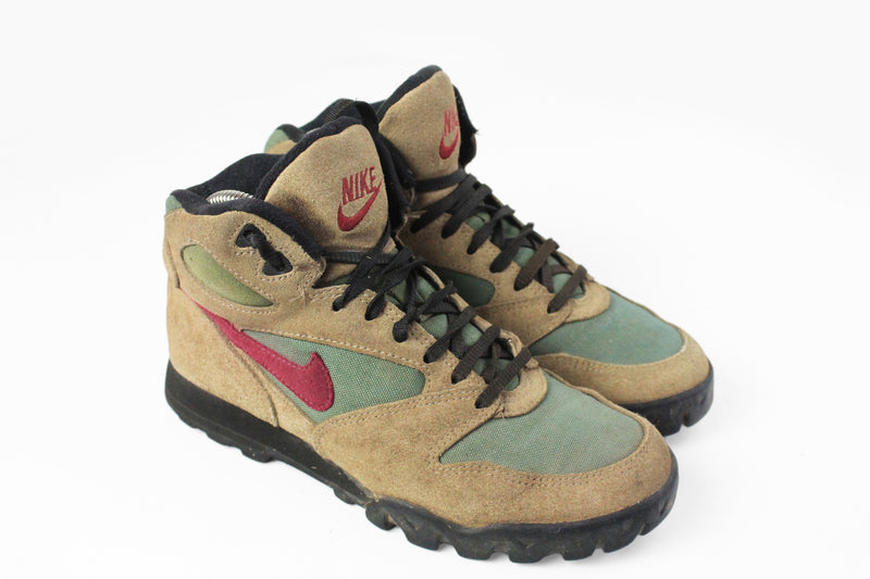 Vintage Nike Sneakers Women's US 7.5 trekking classic retro shoes trecking boots usa style 90's outdoor swoosh big logo