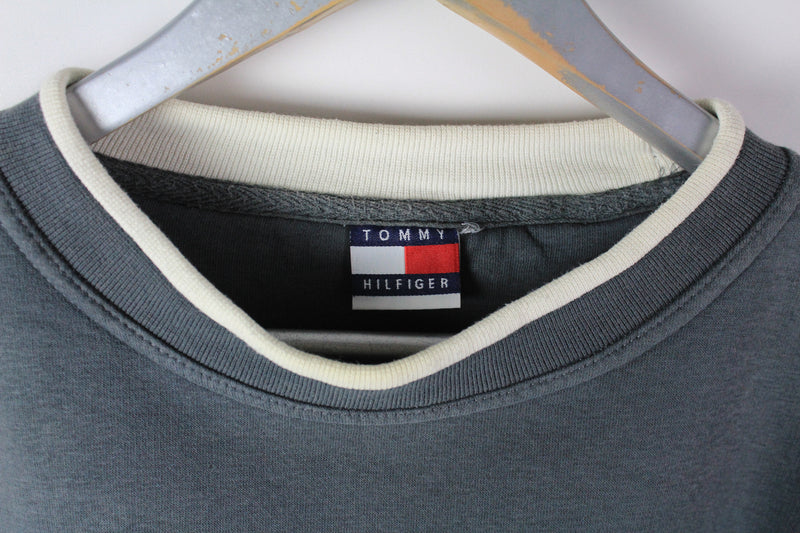 Vintage Tommy Hilfiger Sweatshirt Medium