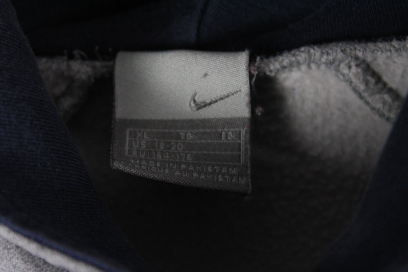 Vintage Nike Hoodie Small