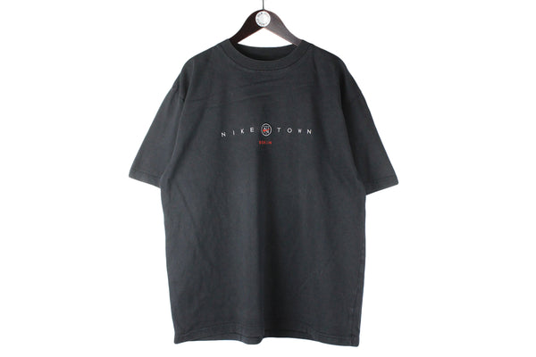 Vintage Nike Town Berlin T-Shirt XLarge black big embroidery logo 90s retro rare shorts sleeve tshirt