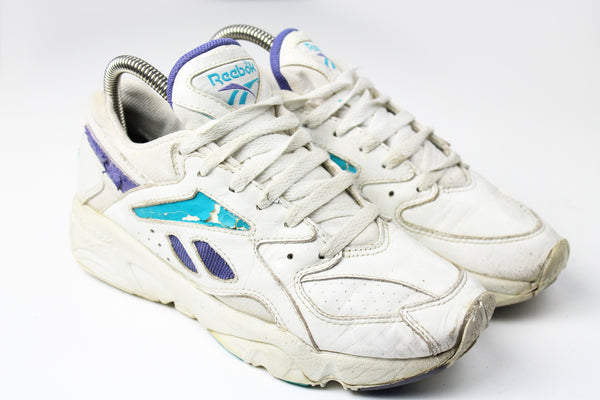 Vintage Reebok Sneakers retro shoes rare authentic athletic 90's streetwear street style sport training running outfit team basic classic tie