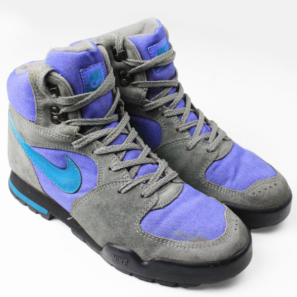 Vintage nike hot sale hiking boots