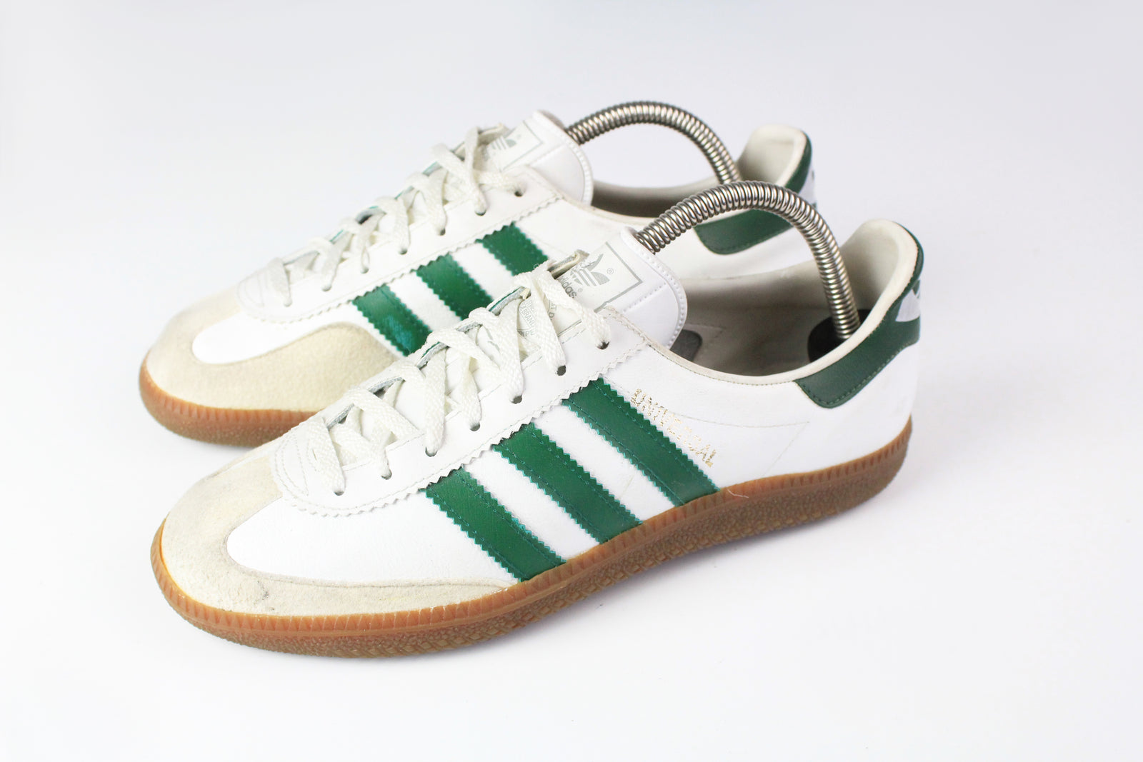 us eu vintage樣専用 Vintage Adidas Universal Sneakers US 6 – dla dushy