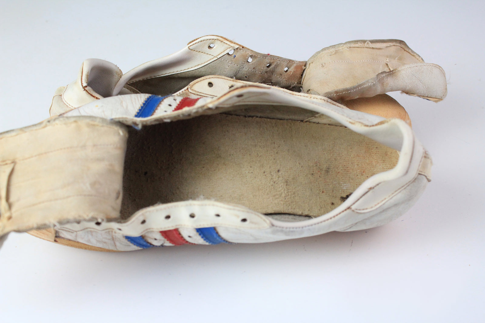 Vintage Adidas Wimbledon Wilhelm Bungert 70's Sneakers US 7 – dla dushy