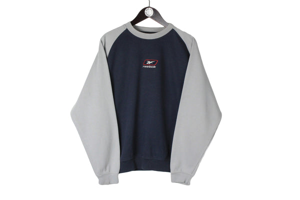 Vintage Reebok Sweatshirt Medium size men's front logo sport brand long sleeve 90's style crewneck 80's pullover authentic athletic cotton sweat