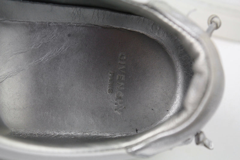 Givenchy Sneakers EUR 40
