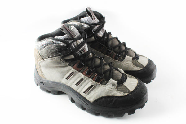 Vintage Adidas Hiking Sneakers EUR 40   white casual trainers retro sport style 90s athletic shoes trekking mountains outdoor shoes