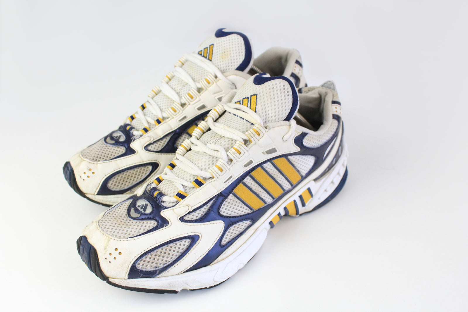 Vintage Adidas Sneakers US 9.5 – dla dushy