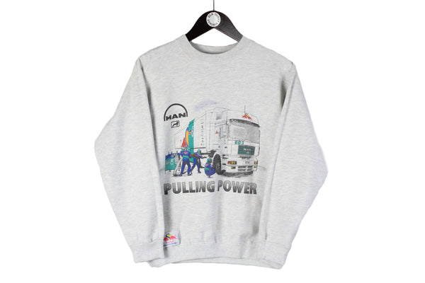 Vintage MAN Red Bull Racing Sweatshirt Women's Medium size men's gray retro sweat crewneck long sleeve sport rare athletic authentic clothing 90's style big logo race racing MAN pulling power Formula 1 F1 outfit